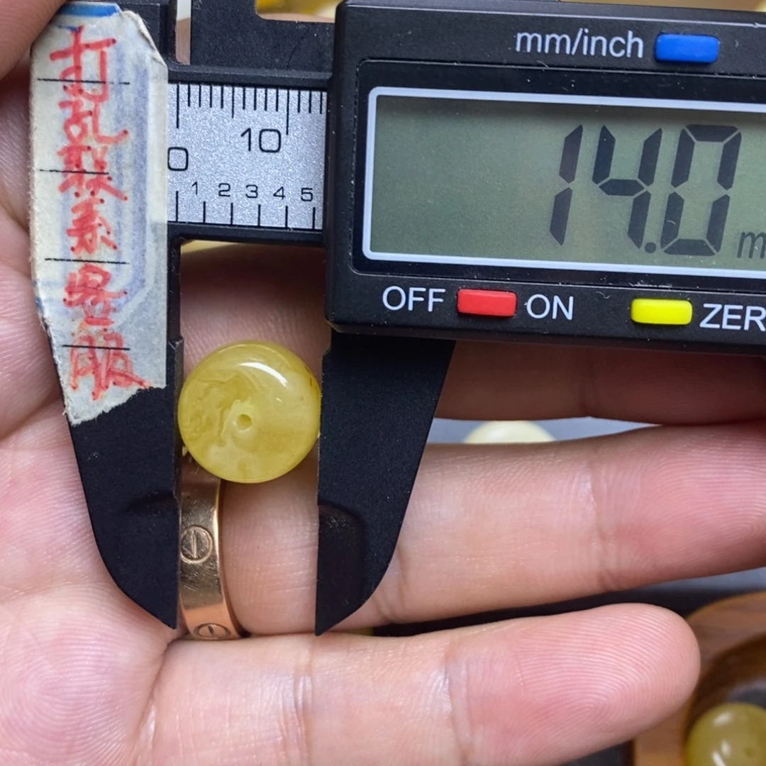 裸石蜜蜡未镶嵌14x10.7瑕疵墩子