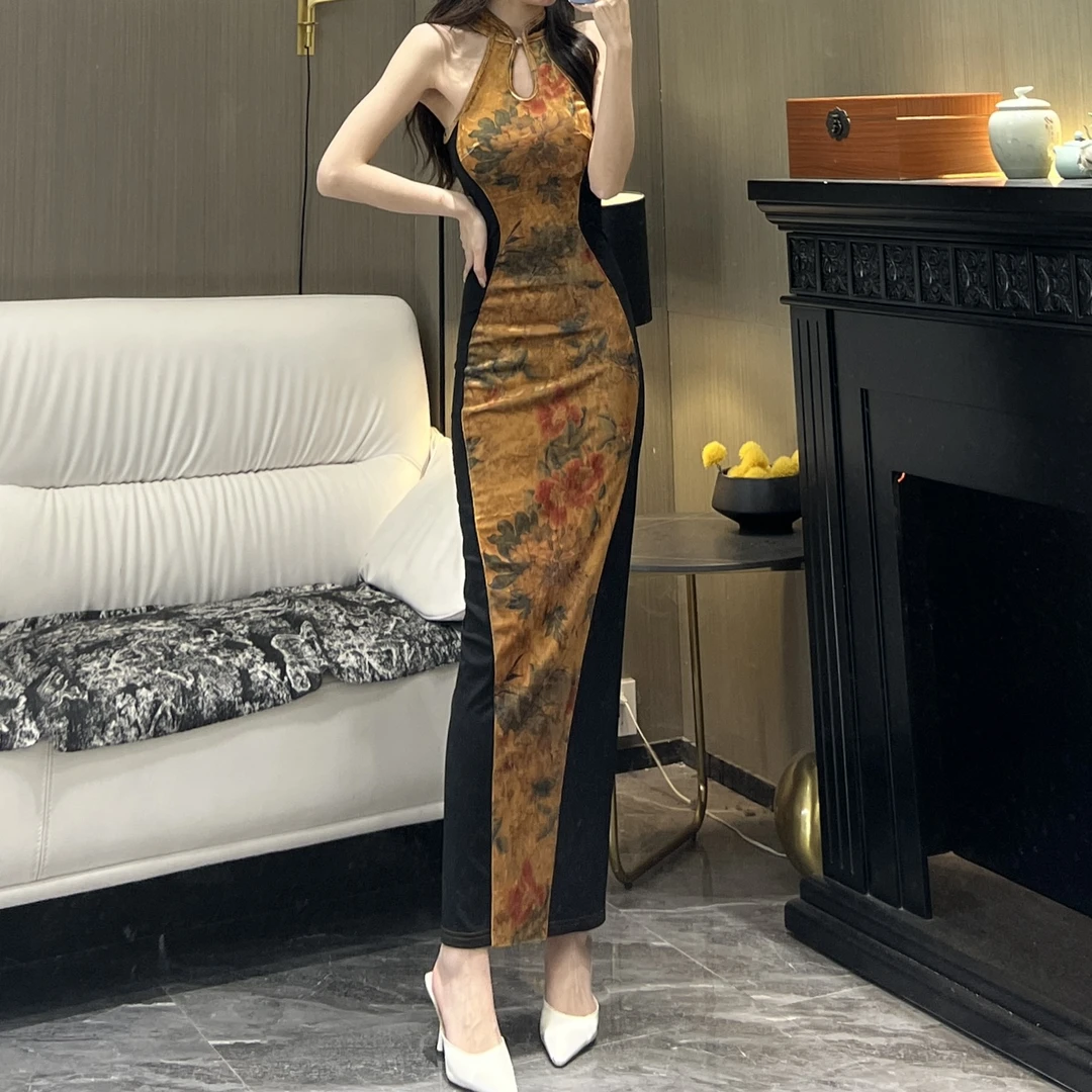 气质女人味轻奢立领无袖显瘦性感包身时尚百搭开衩长款连衣裙