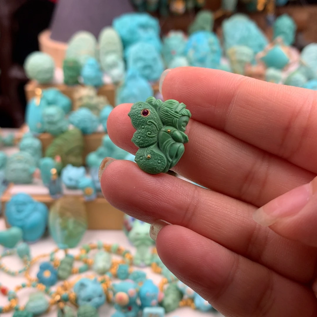 绿松石颈饰未镶嵌小****o