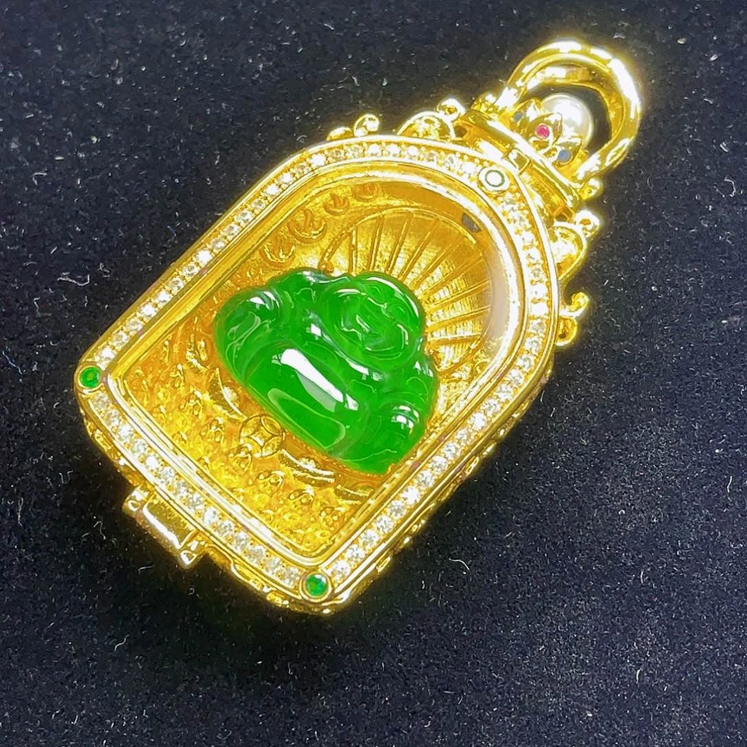 吊坠(不含链)未镶嵌翡翠