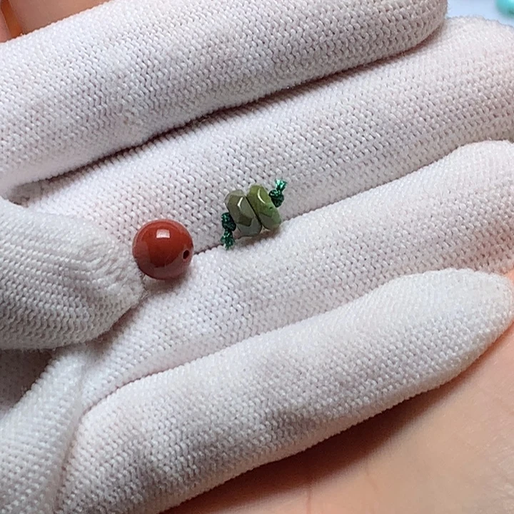 南红玛瑙未镶嵌珠宝奇石