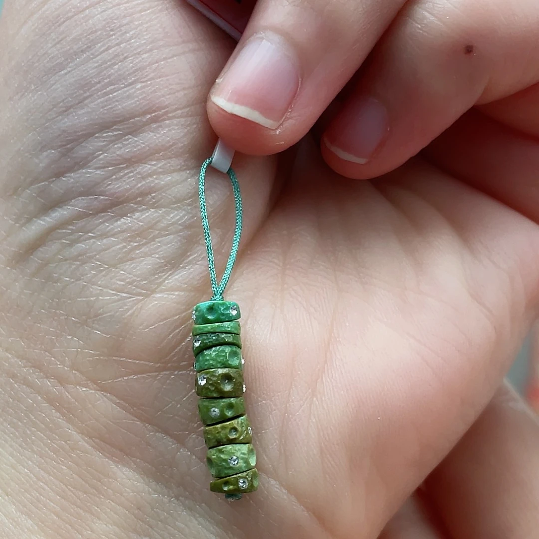 绿松石颈饰未镶嵌