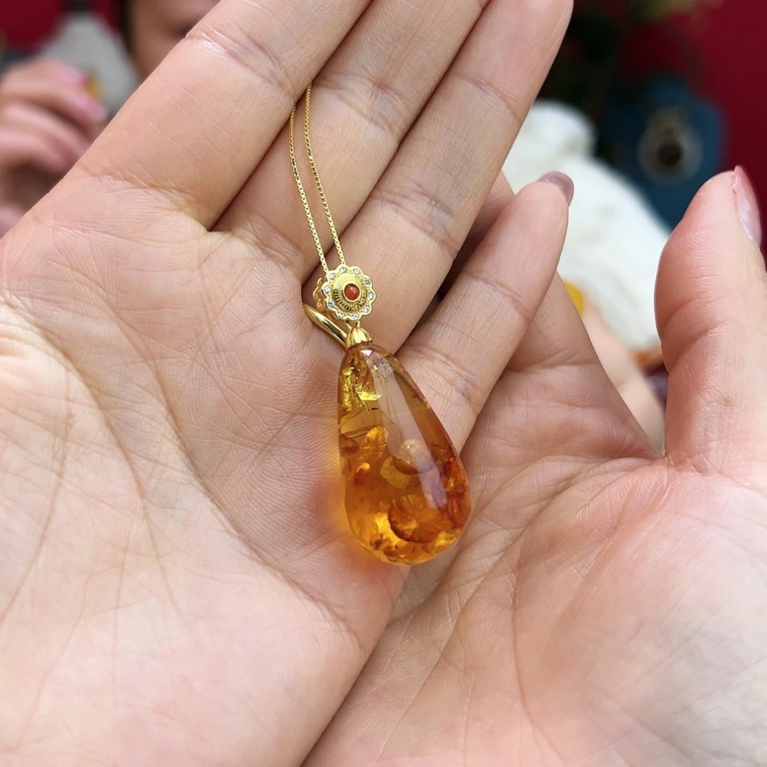 琥珀手镯未镶嵌吊坠