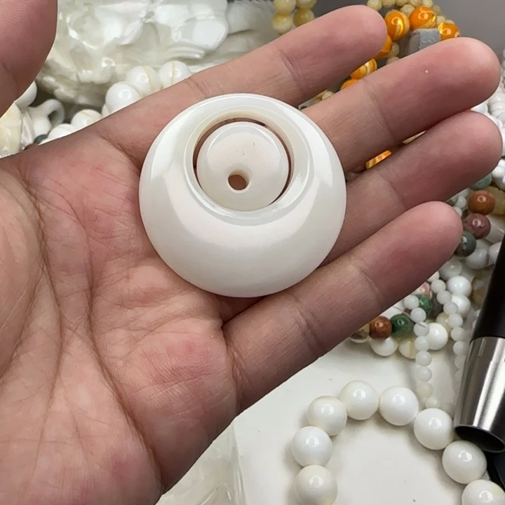 棋***姐大果紫檀（缅甸花梨）瑕疵母子扣2号