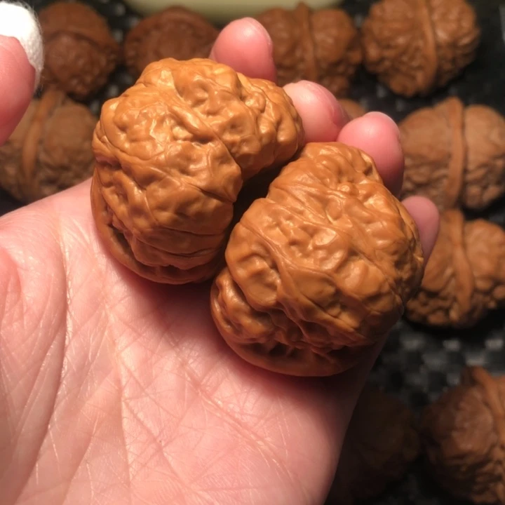 文玩核桃把件福****牙蛙饼