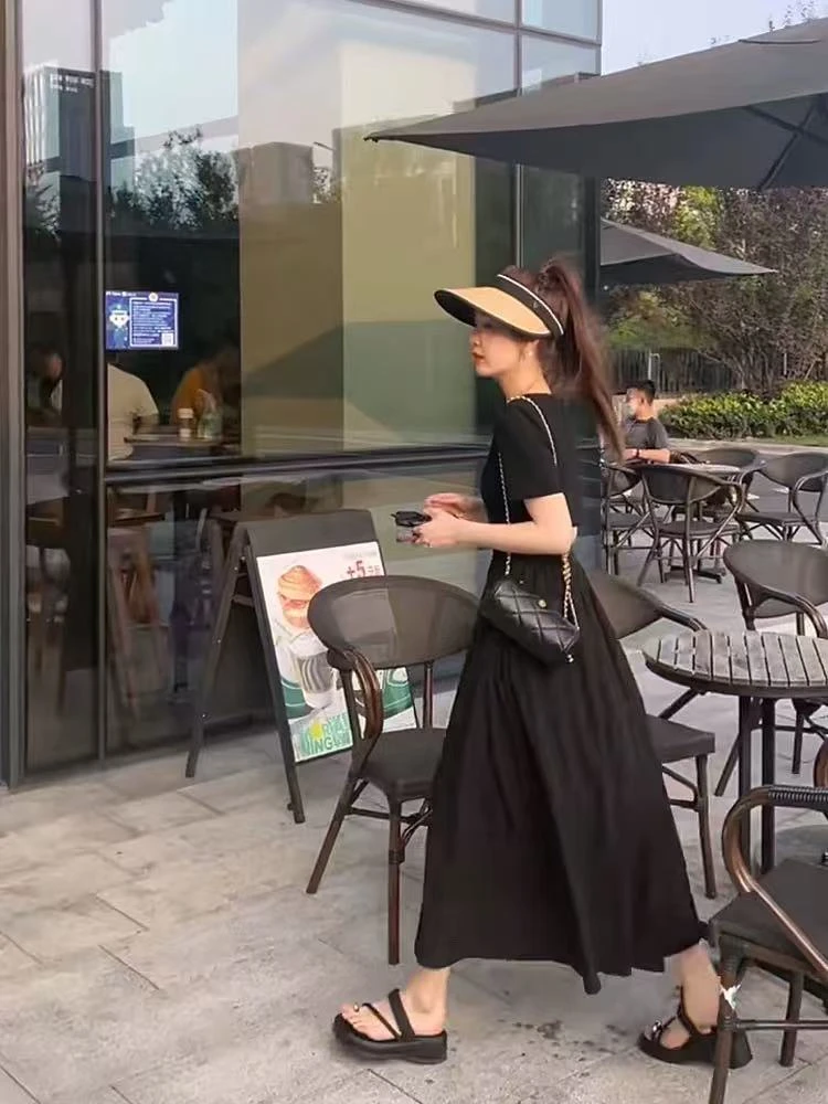 8589番外夏季新款赫本风气质纯色四方领后背镂空正肩收腰连衣裙女