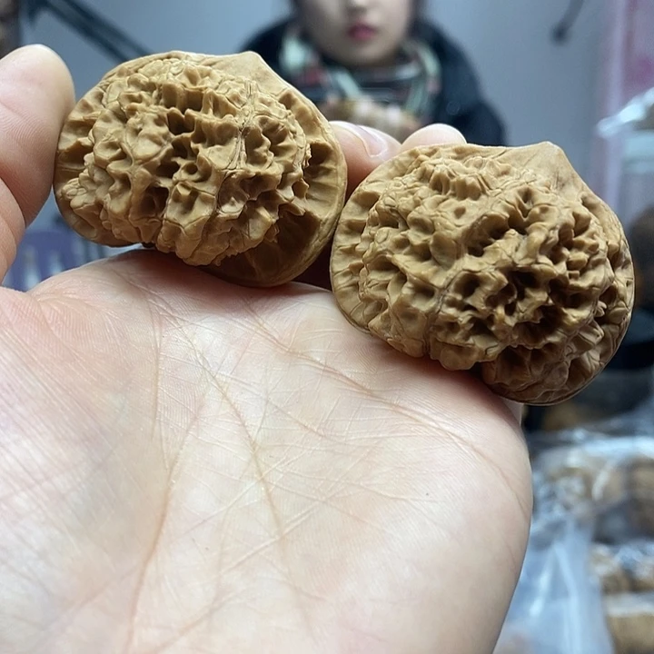 文玩核桃把件46官帽老树