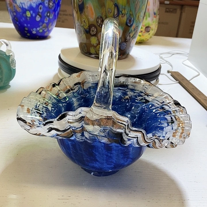 花篮高22厘米宽22厘米