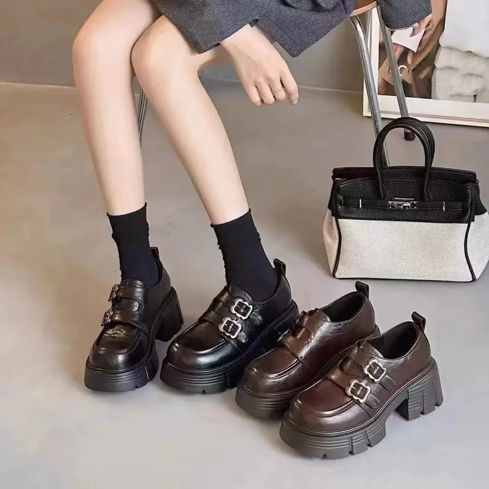 君君618-12花朵乐福厚底鞋跟高5.5厘米