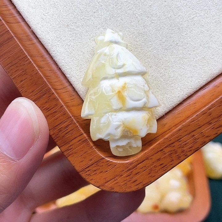 琥珀裸石未镶嵌蜜蜡