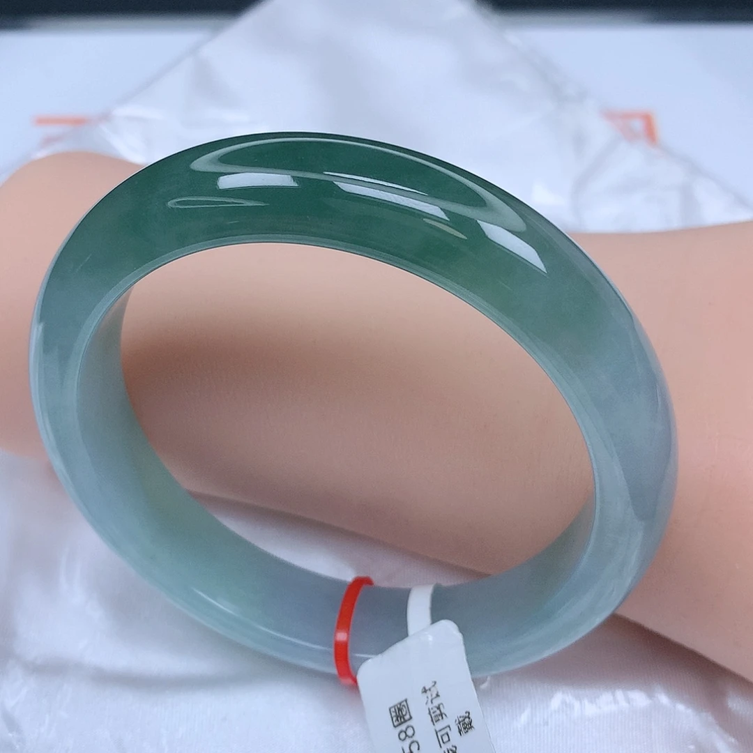 【闪购商品】未镶嵌手镯翡翠，58