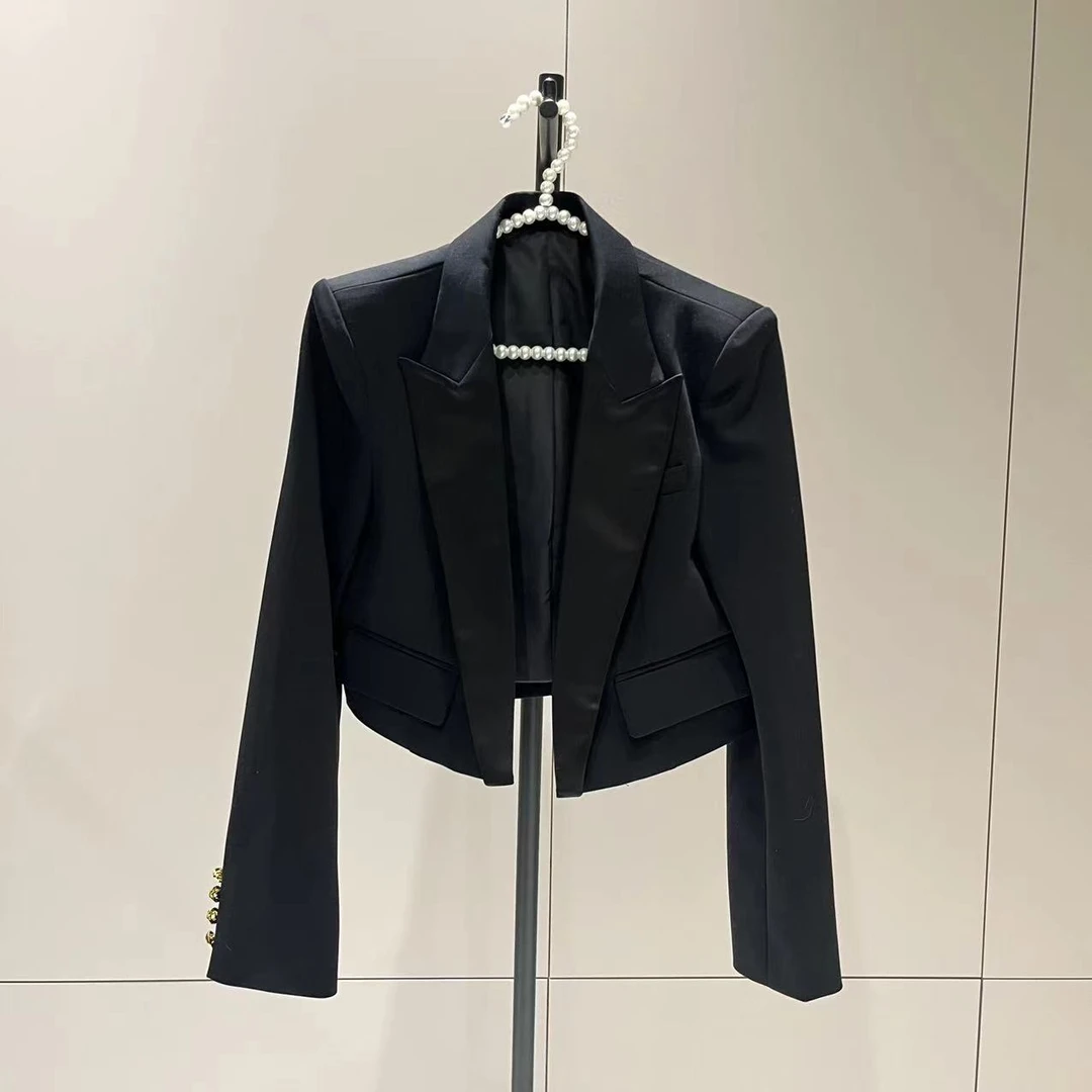 法式气质复古时髦简约显瘦西装领百搭短外套