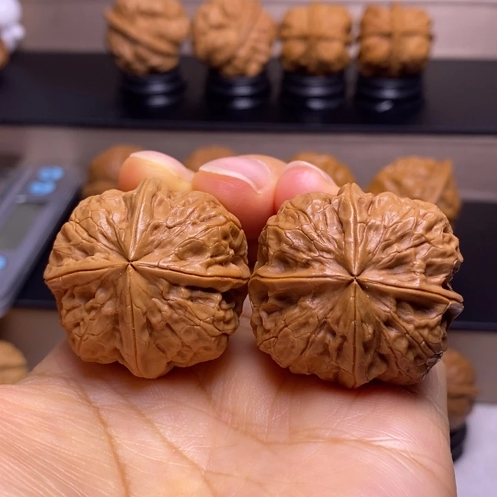 文玩核桃把件聚宝盆四楞10