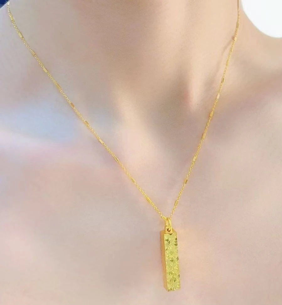 铜合金项链 四方来财碎冰冰吊坠时尚轻奢百搭气质女款精美锁骨链