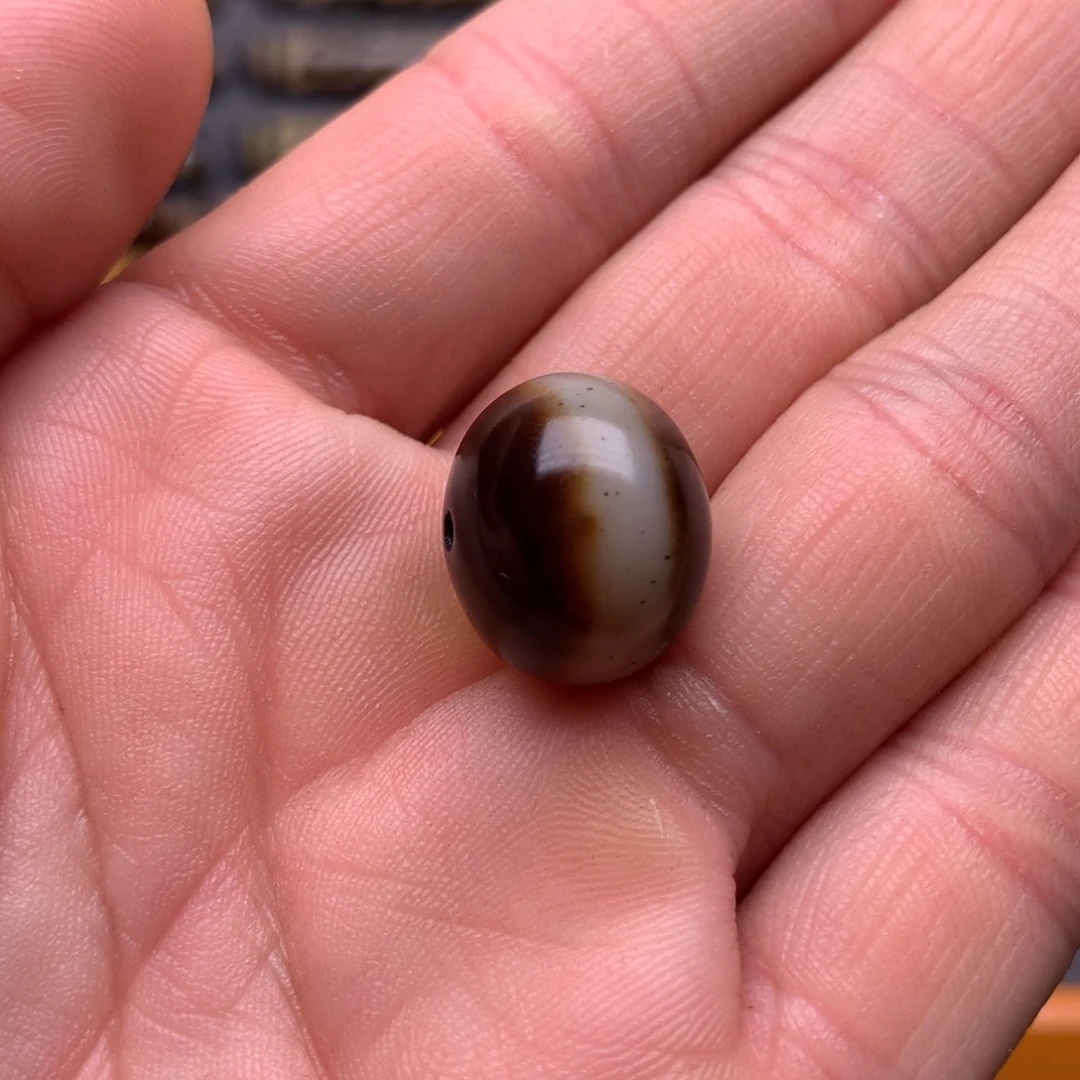 玛瑙/玉髓颈饰未镶嵌左**雨