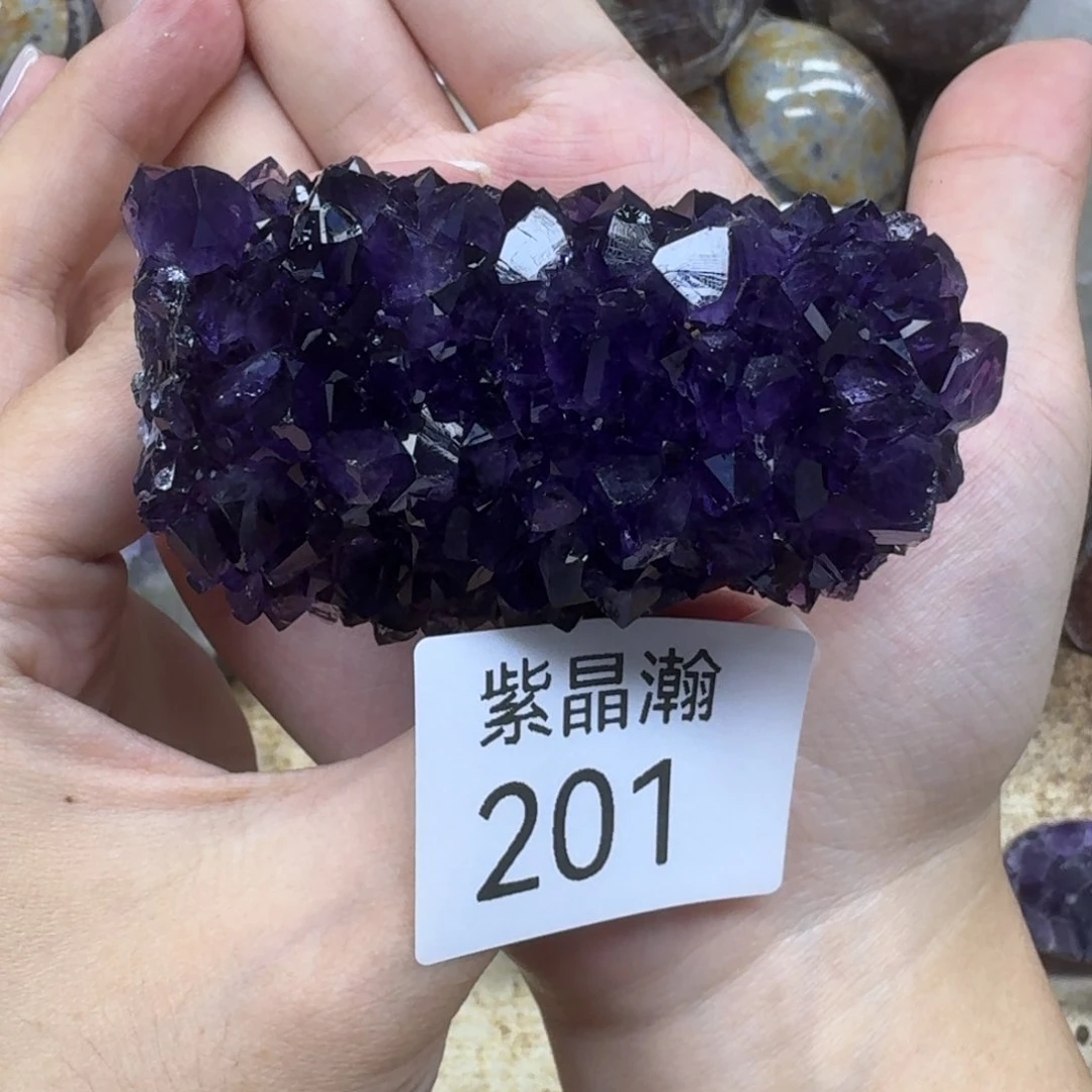 未镶嵌水晶大型摆件（非配饰）
