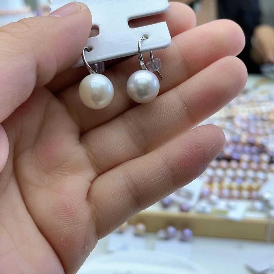 未镶嵌淡水珍珠耳饰