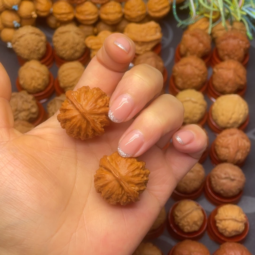 把件文玩核桃球筋