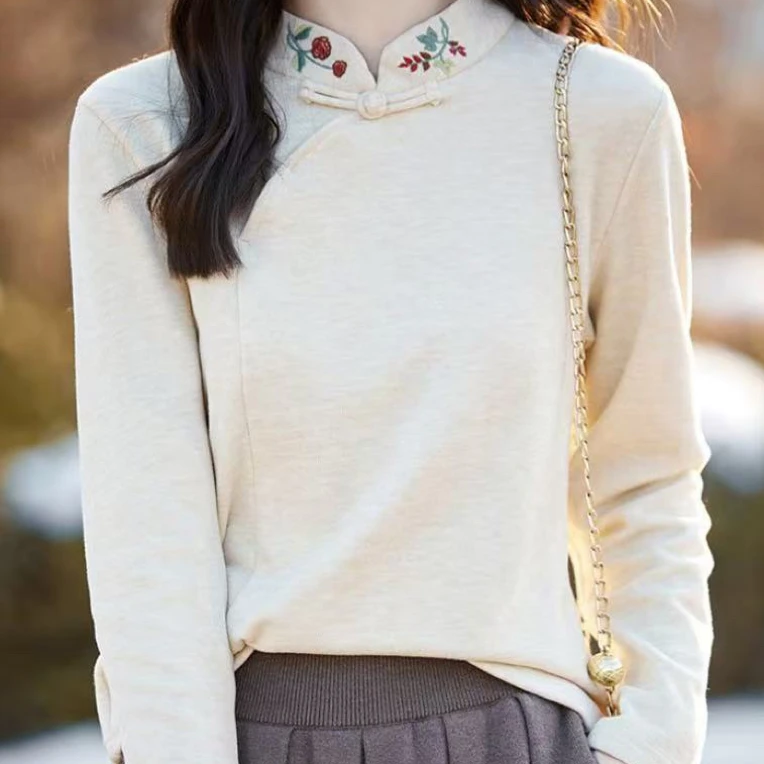 女士中国风德绒刺绣