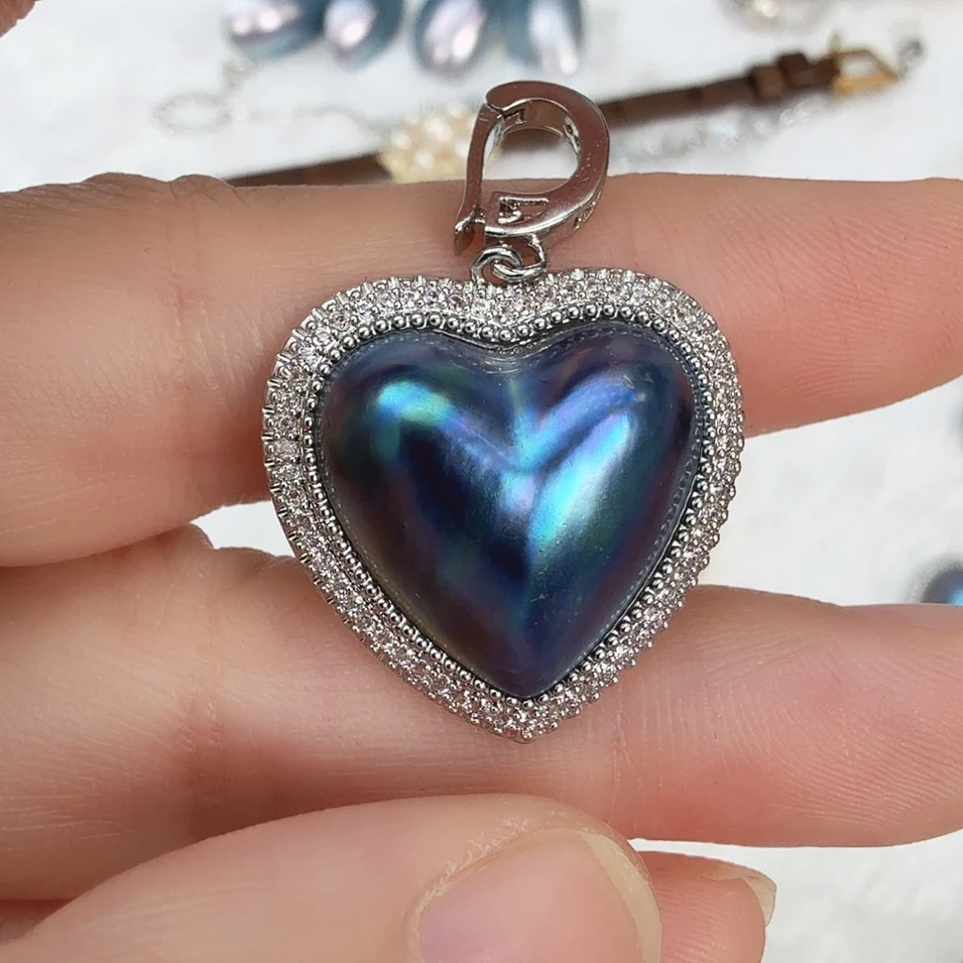 颈饰未镶嵌拼合珍珠（马贝珠）