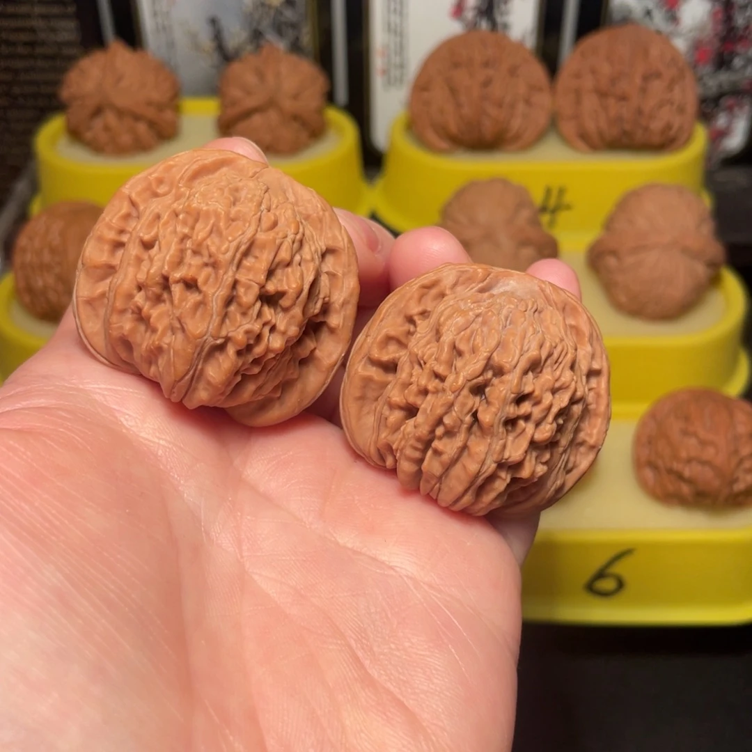 文玩核桃把件40尺四座楼核桃