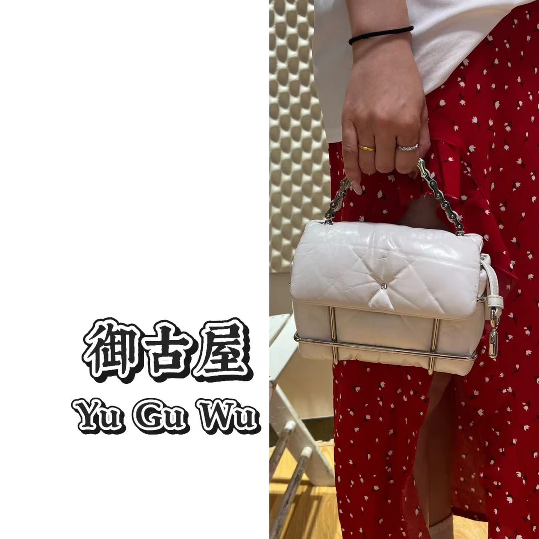 95新  御古屋/40323/亚历山大王 白色小箱子