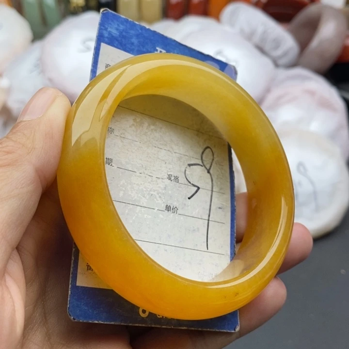 石英质玉未镶嵌手镯