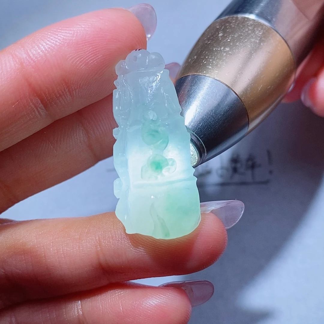 定制翡翠未镶嵌翡翠