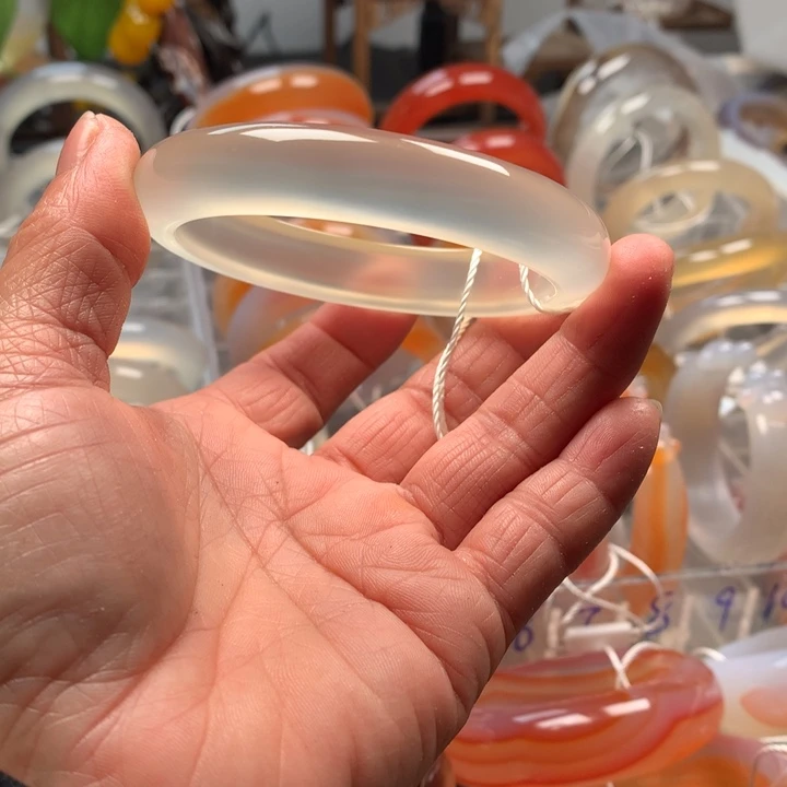 玛瑙/玉髓未镶嵌手镯