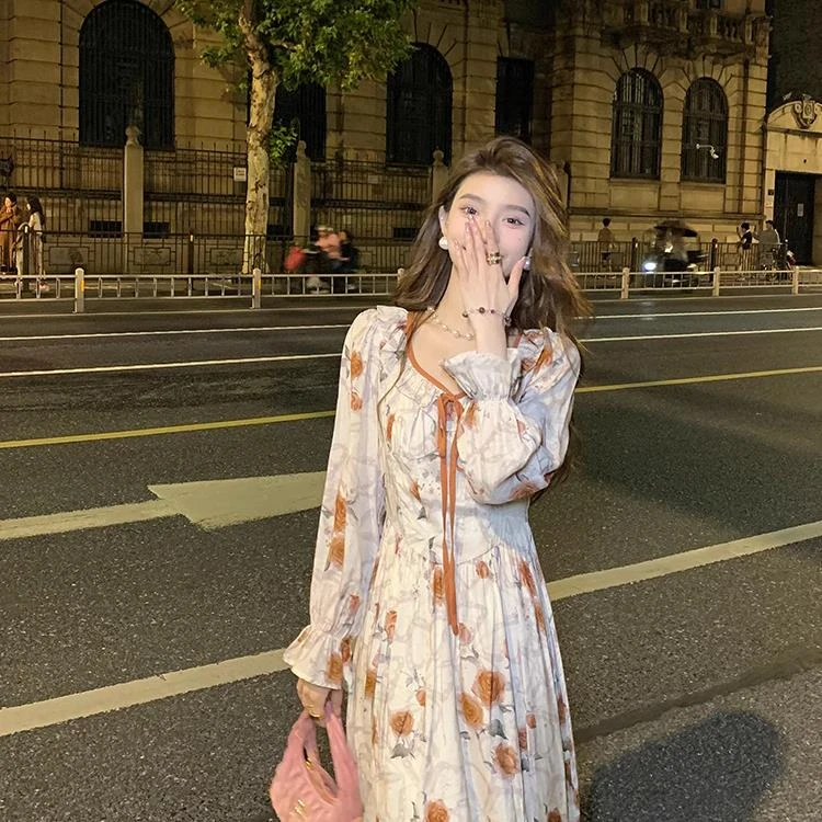 Meika-2024年春夏原创新款显瘦收腰连衣裙-37631Q