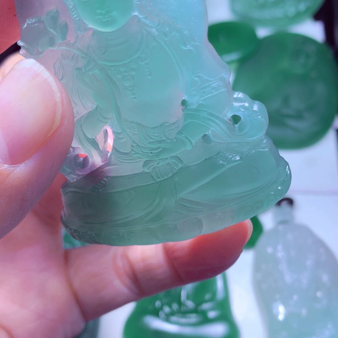 星****定制翡翠未镶嵌天然翡翠A货毛货挂件