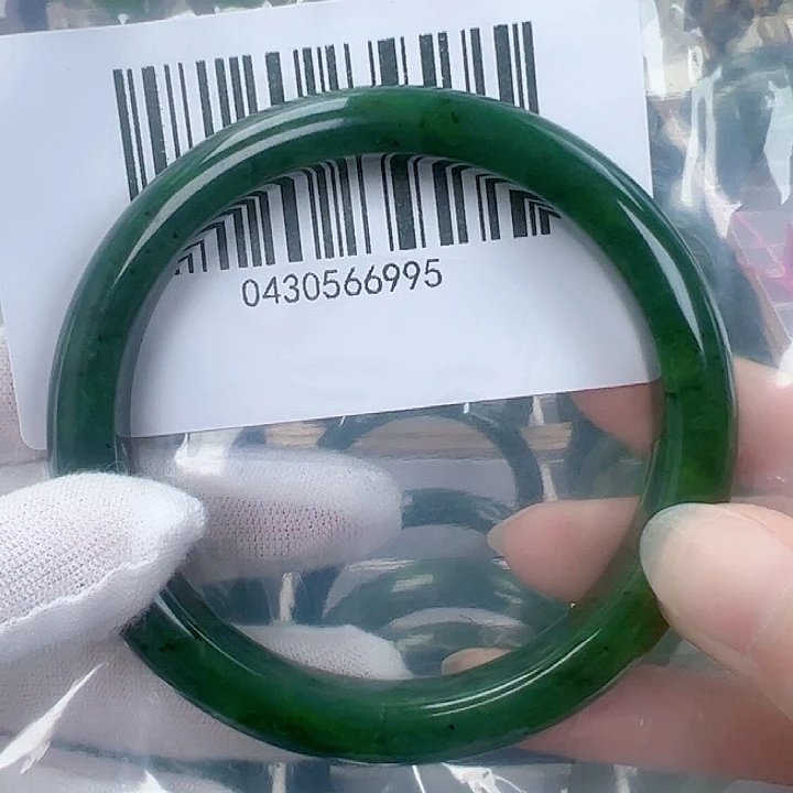 和田玉（碧玉）手镯未镶嵌63