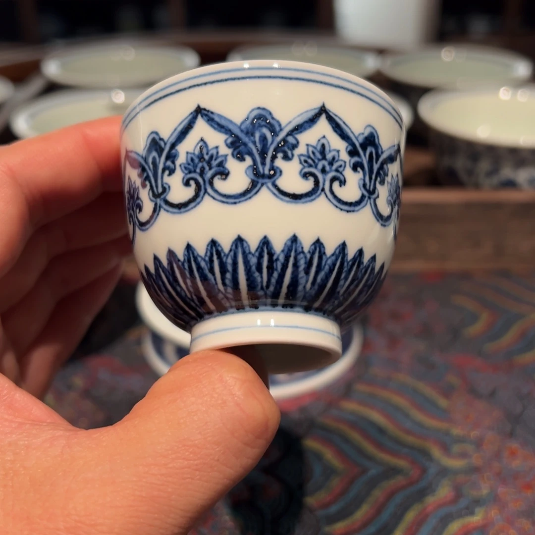 陶精品青花宝相纹铃铛杯口径约6厘米