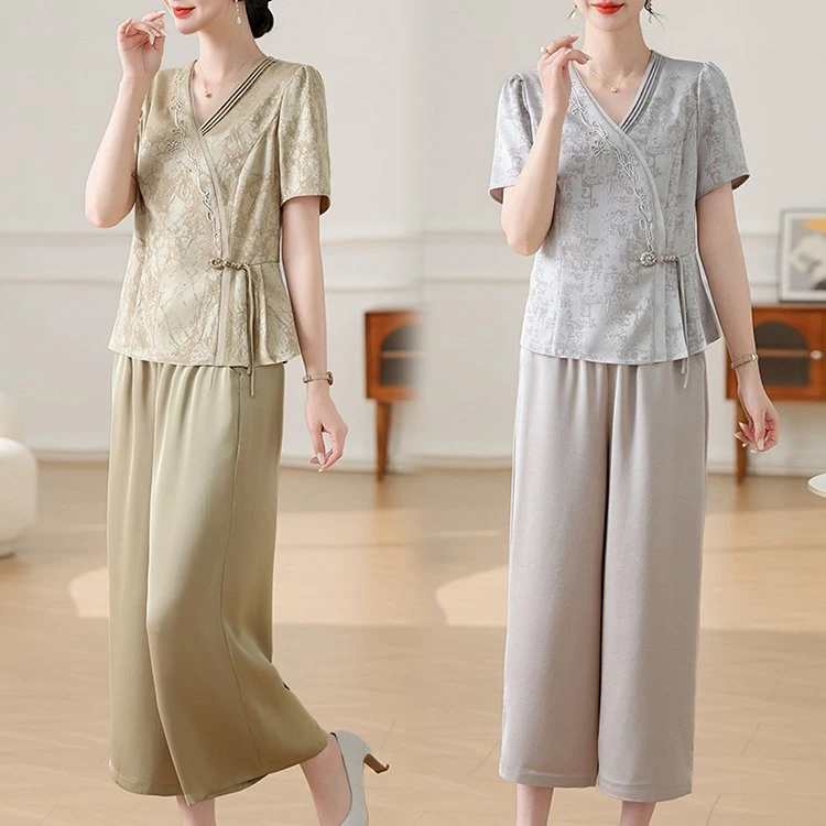 母亲节母亲节妈妈夏装短袖套装洋气小衫2025新款中老年女装两件套