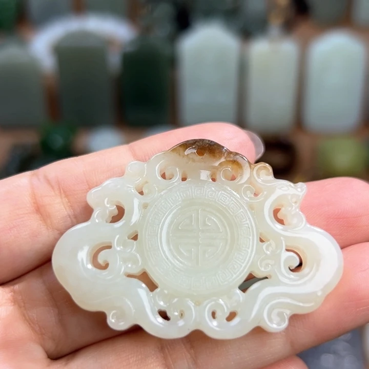 未镶嵌和田玉挂件