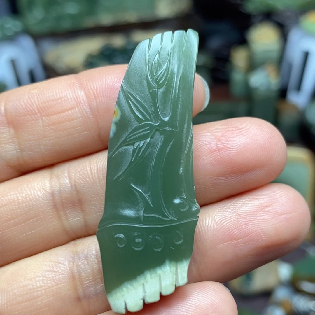 岫岩老玉（透闪石质玉）未镶嵌把件