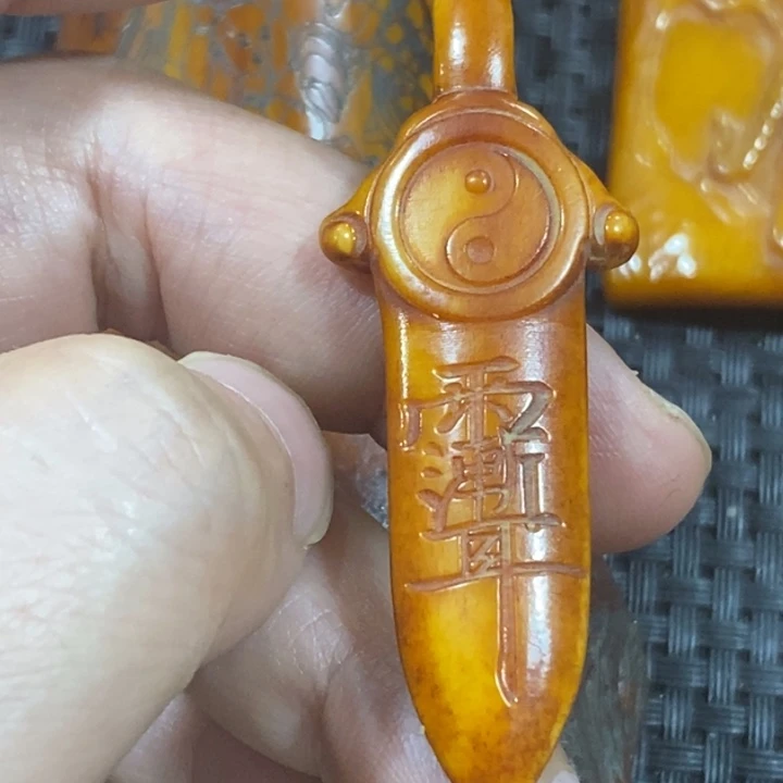 滴血莲花菩提吊坠