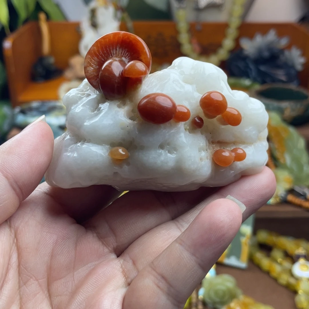 蛇纹石玉未镶嵌吊坠