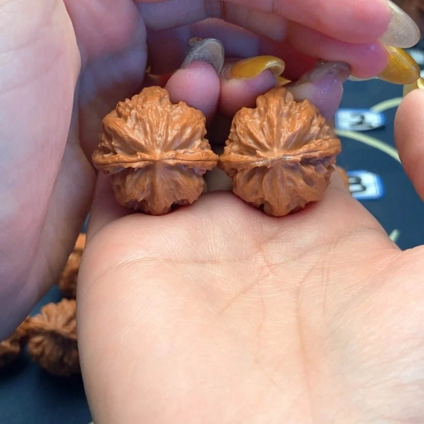 【闪购商品】文玩核桃吊坠白****店八棱