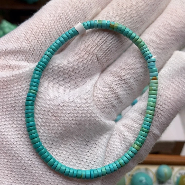 绿松石未镶嵌珠宝奇石3.4mm