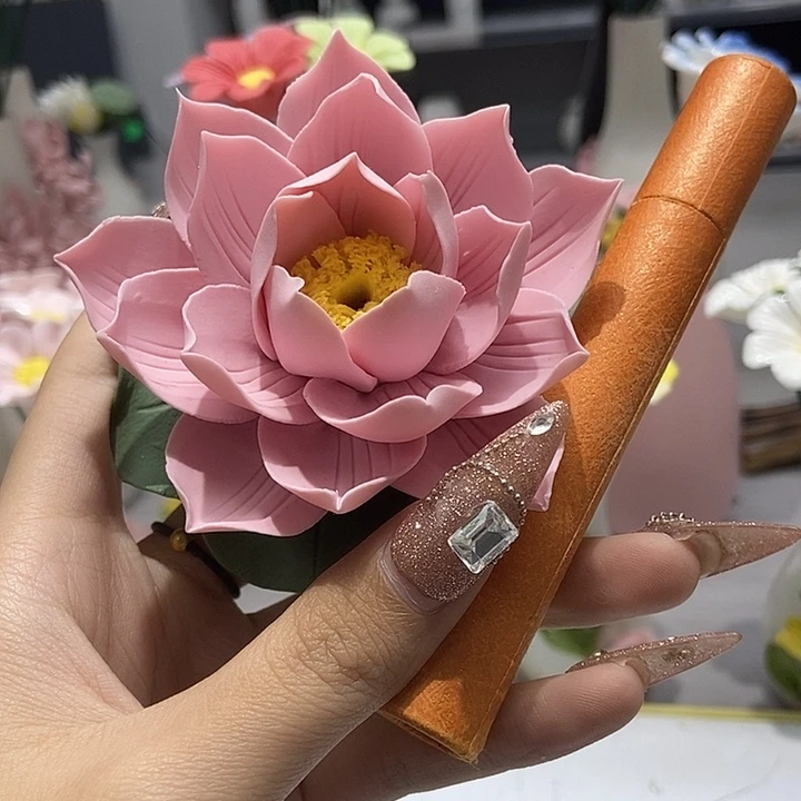 陶瓷纯手工捏花设计