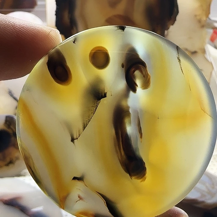 玛瑙/玉髓未镶嵌珠宝奇石