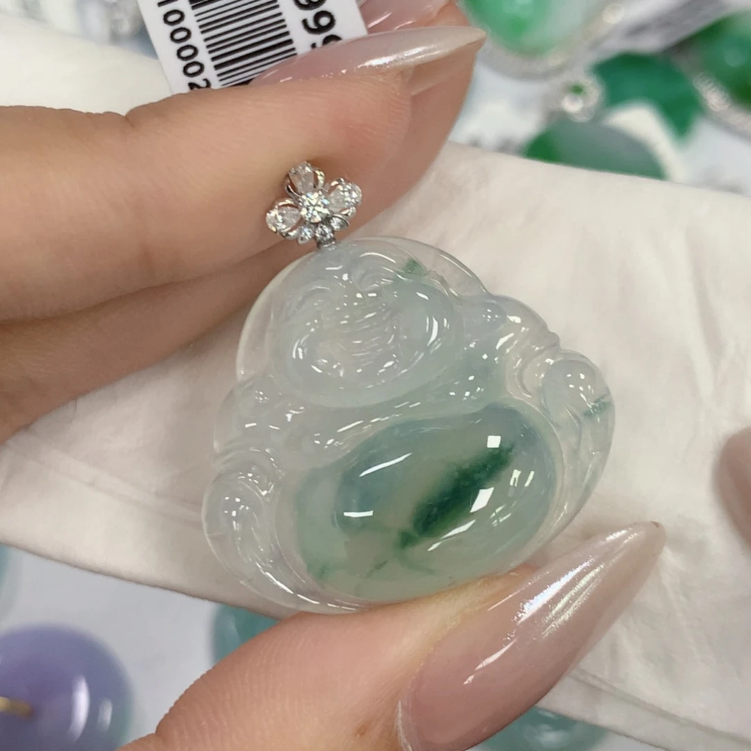 颈饰18K金镶嵌翡翠