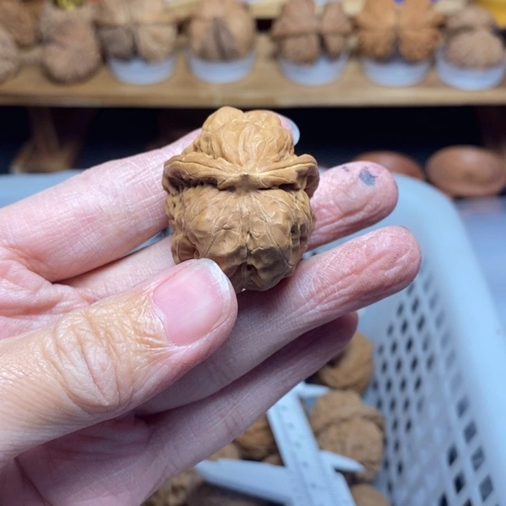 勾***勾把件文玩核桃尺寸