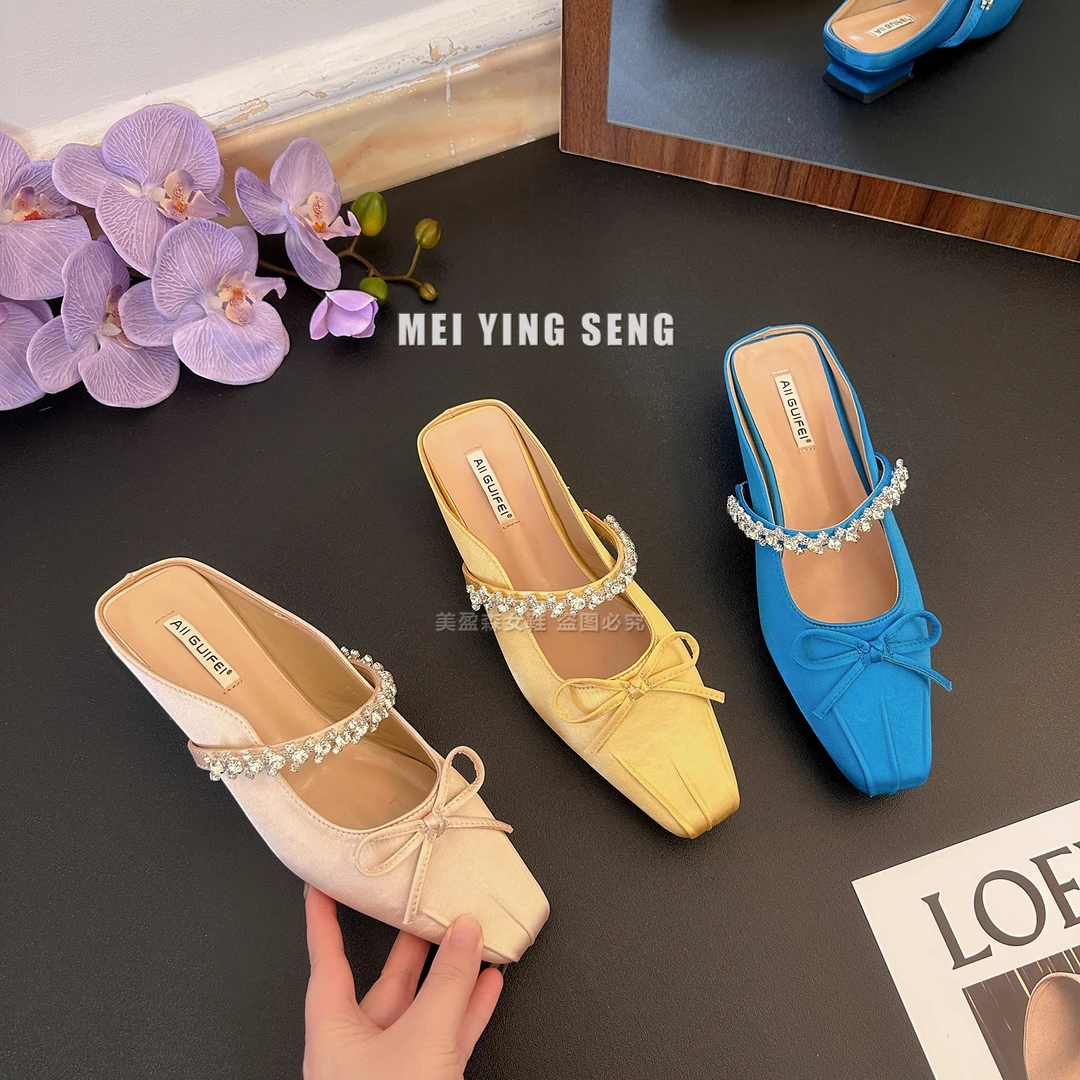 韩版绸缎方头小香风水钻一字带浅口玛丽珍鞋女粗跟蝴蝶结穆勒拖鞋