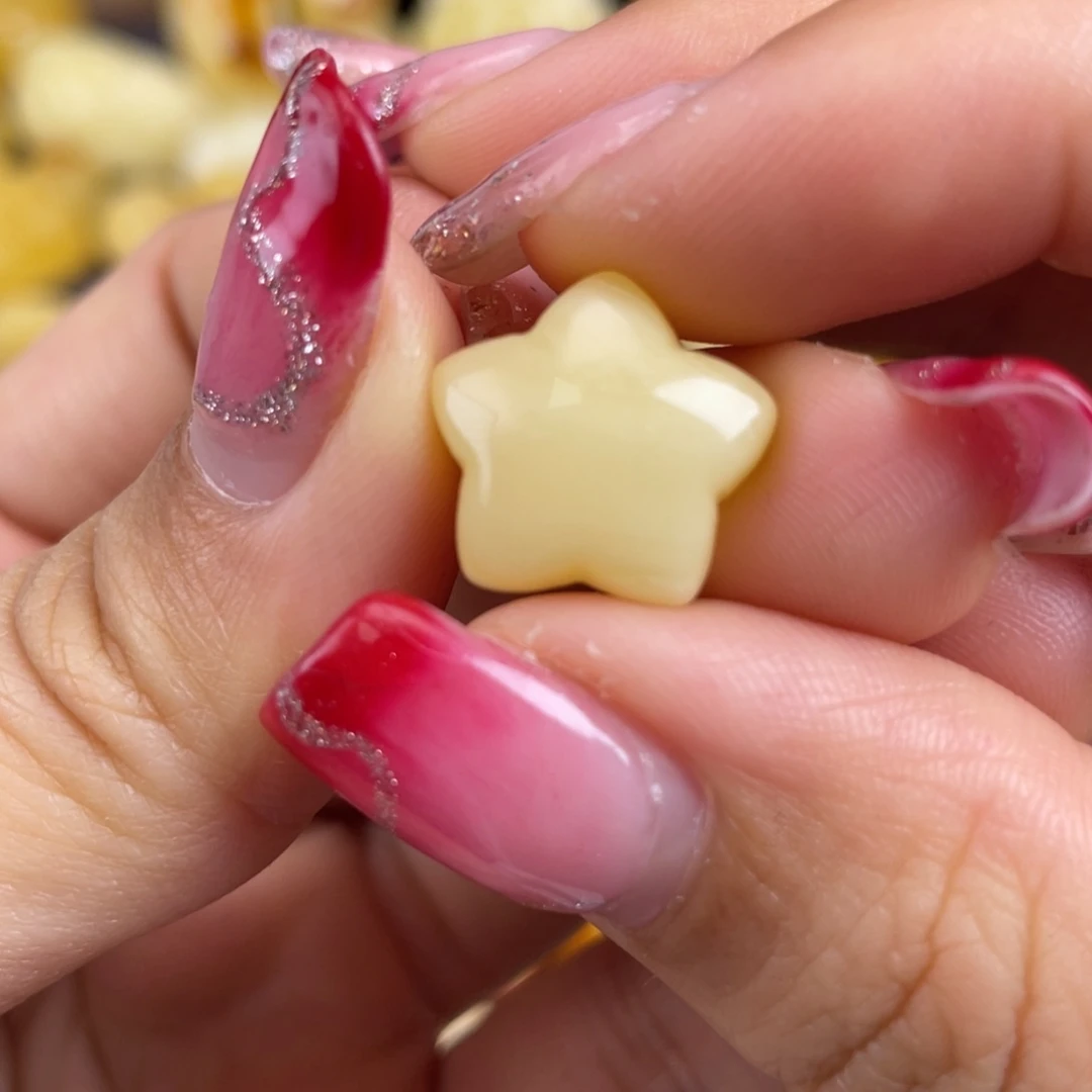 琥珀裸石未镶嵌蜜蜡