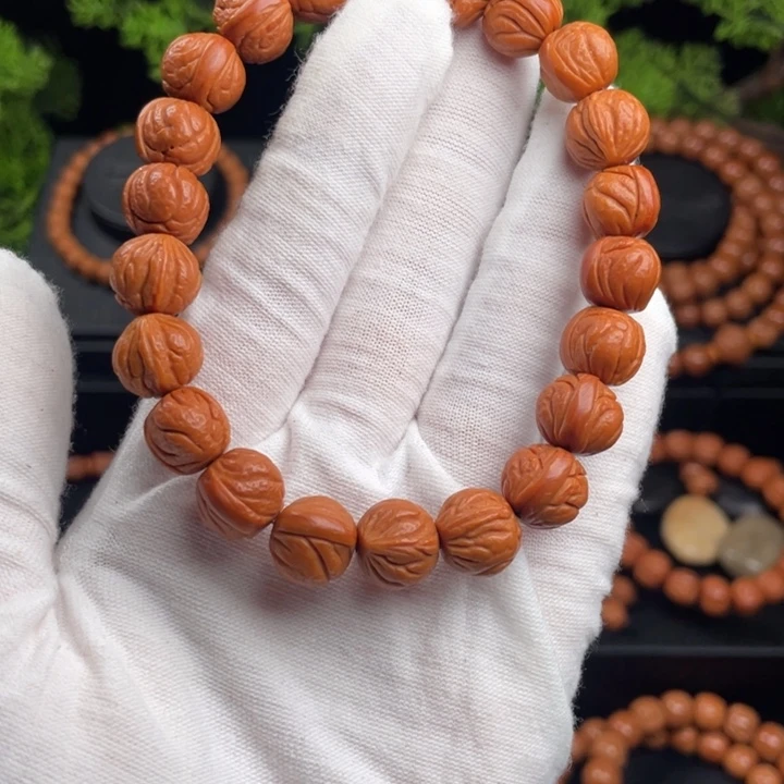 现***话桃核吊坠玉龙脊单圈