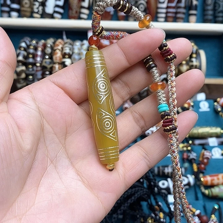 玛瑙/玉髓合金颈饰孟*