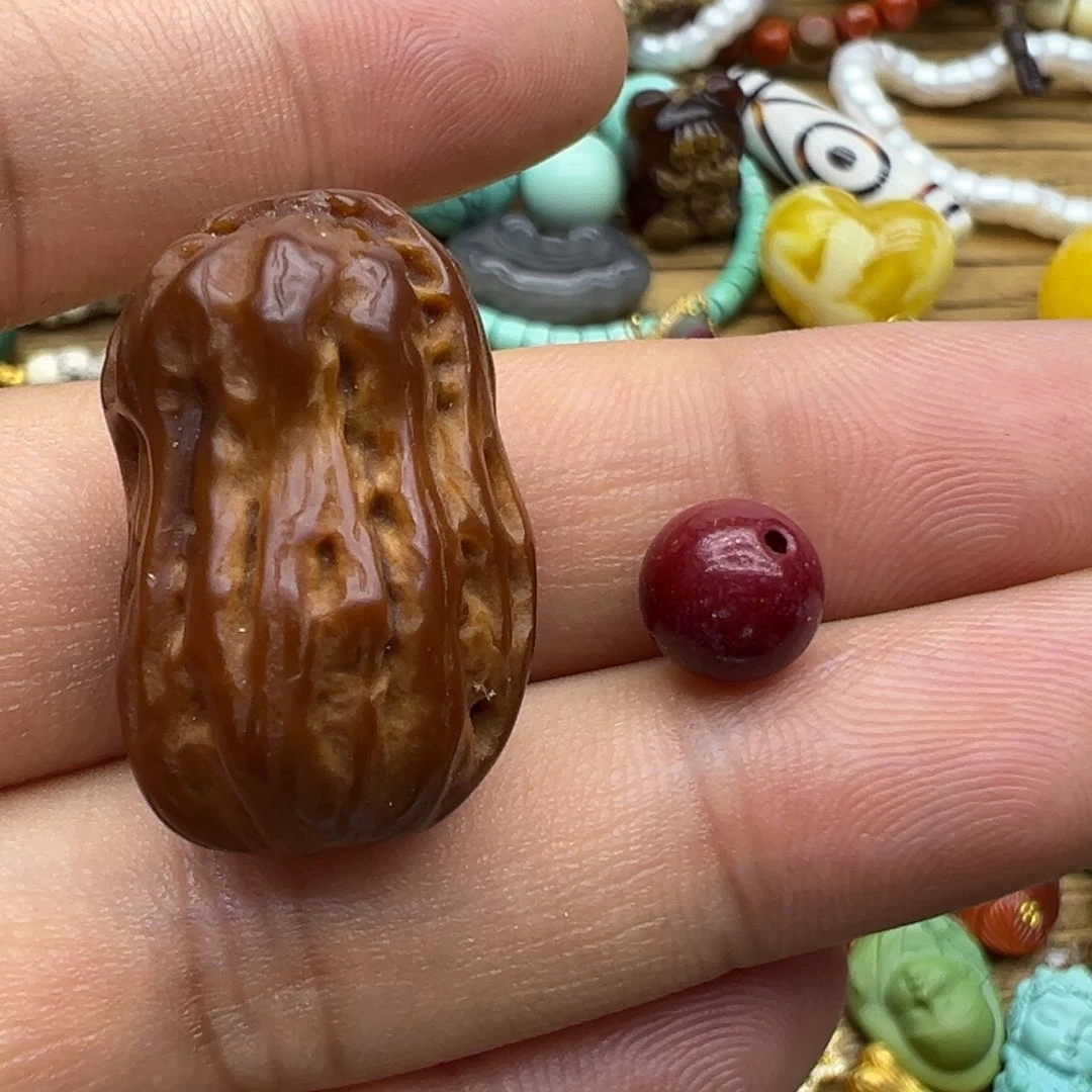 南红玛瑙颈饰未镶嵌