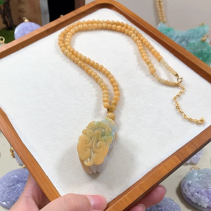 翡翠未镶嵌颈饰翡翠吊坠